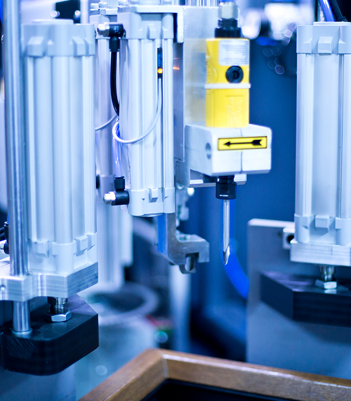 Aluminium-Corner-Crimping-Machines-Cm-620-4