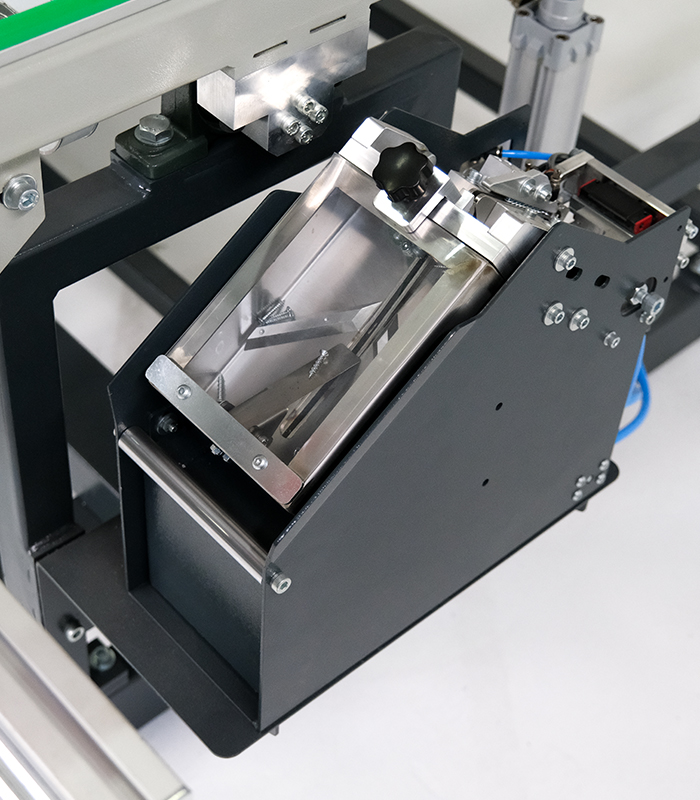 PVC-Accessory-Assembly-Machines-–-Glass&Sash-SA280-4