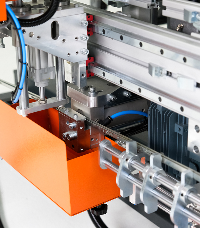 PVC-Accessory-Assembly-Machines-–-Glass&Sash-SA280-6